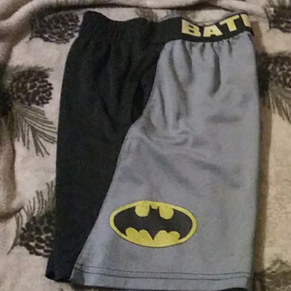 Boys Batman shorts. Size xs 4/5